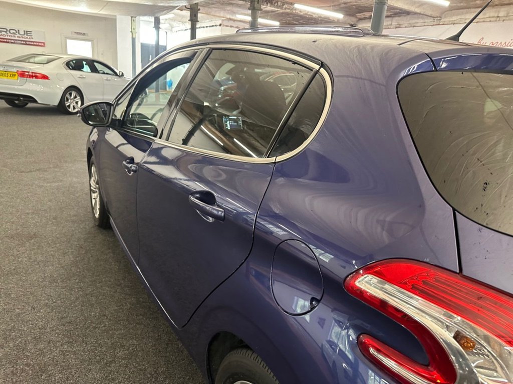 Used Peugeot 208 2013 for sale - 78068813: Photo 14