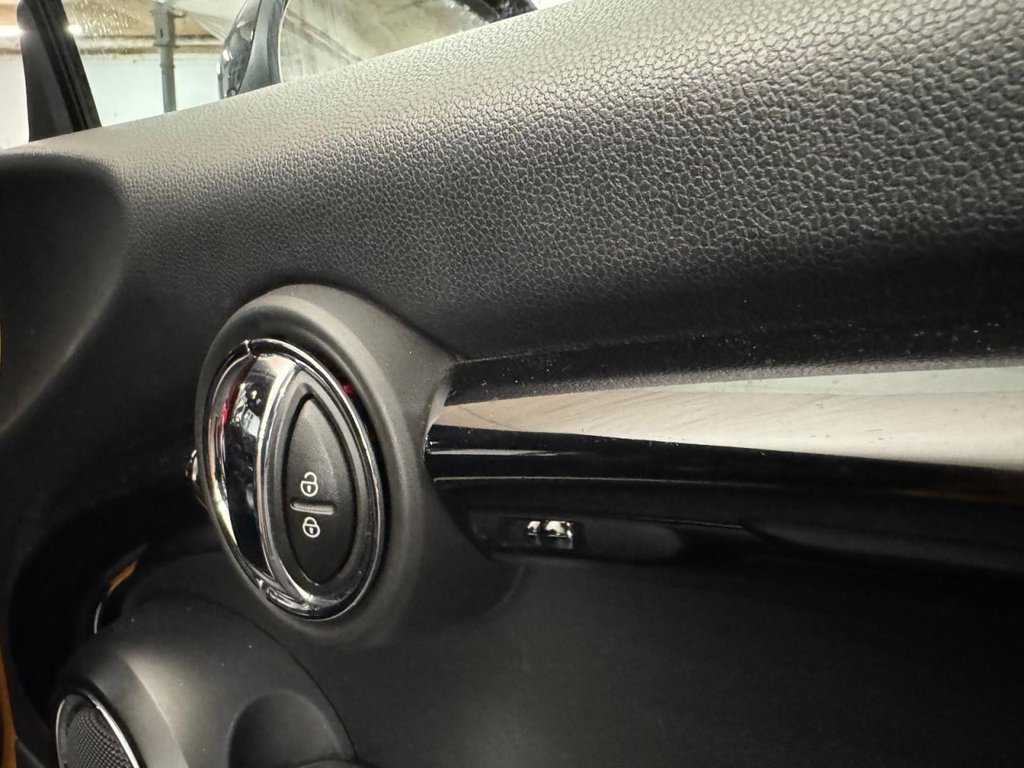 Used MINI Hatch 2014 for sale - 76459329: Photo 8