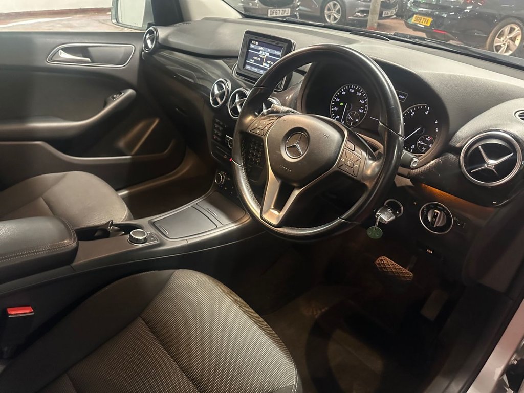 Used Mercedes-Benz B Class 2012 for sale - 77401361: Photo 25