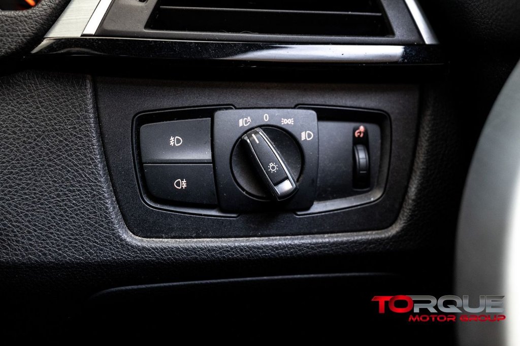 Used BMW 3 Series 2017 for sale - 77027041: Photo 40