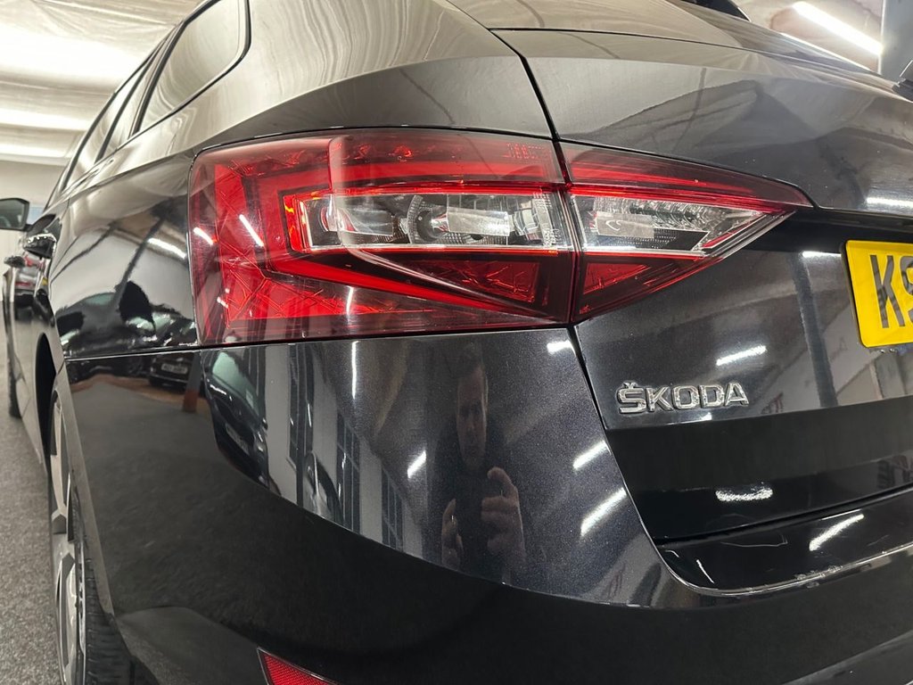 Used Skoda Superb 2017 for sale - 76724676: Photo 17