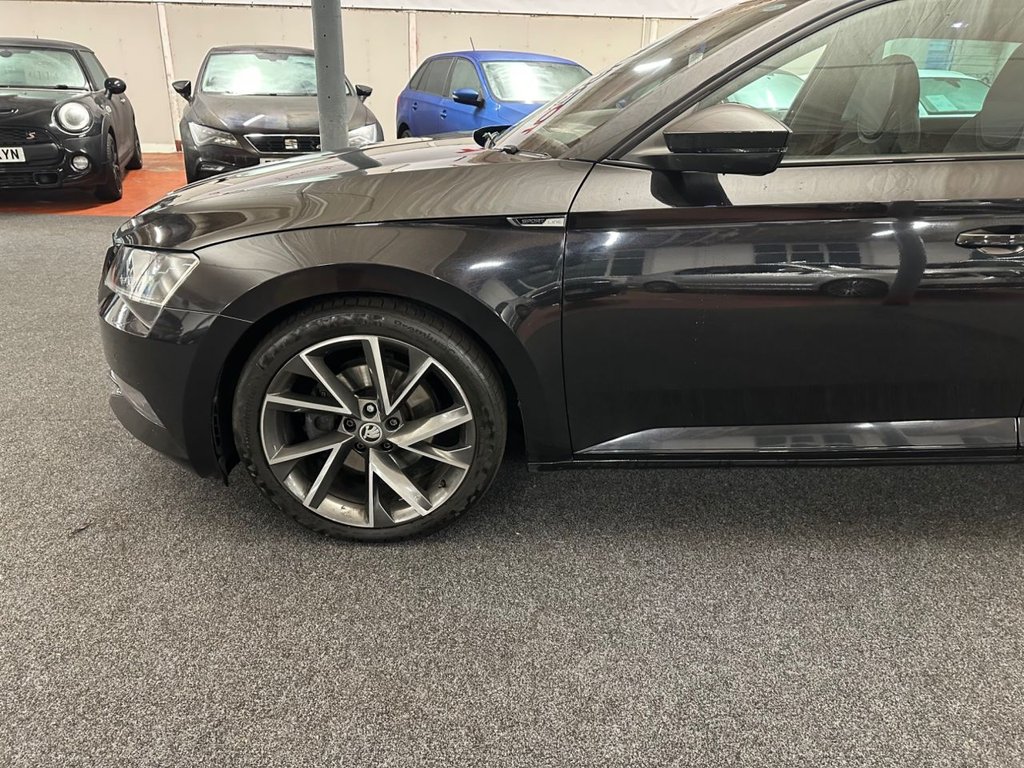 Used Skoda Superb 2017 for sale - 76724676: Photo 2