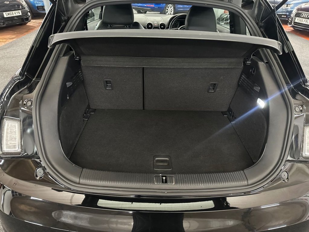 Used Audi A1 2015 for sale - 76536103: Photo 12