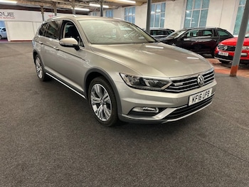 Used Volkswagen Passat 2016 for sale - 77341474: Photo