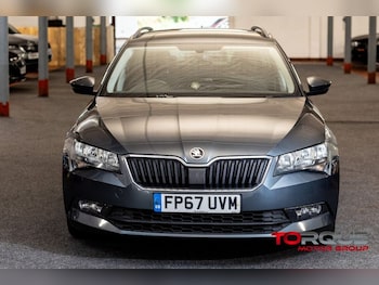 Used Skoda Superb 2017 for sale - 76482311: Photo