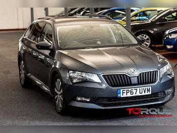 Used Skoda Superb 2017 for sale - 76482311: Photo