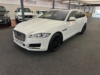 Used Jaguar XF 2017 for sale - 78240742: Photo