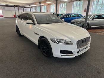 Used Jaguar XF 2017 for sale - 78240742: Photo