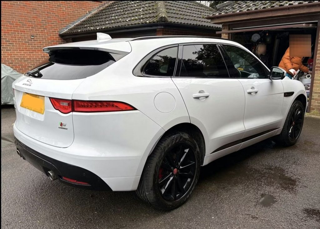 Used Jaguar F-Pace 2016 for sale - 77720204: Photo 3