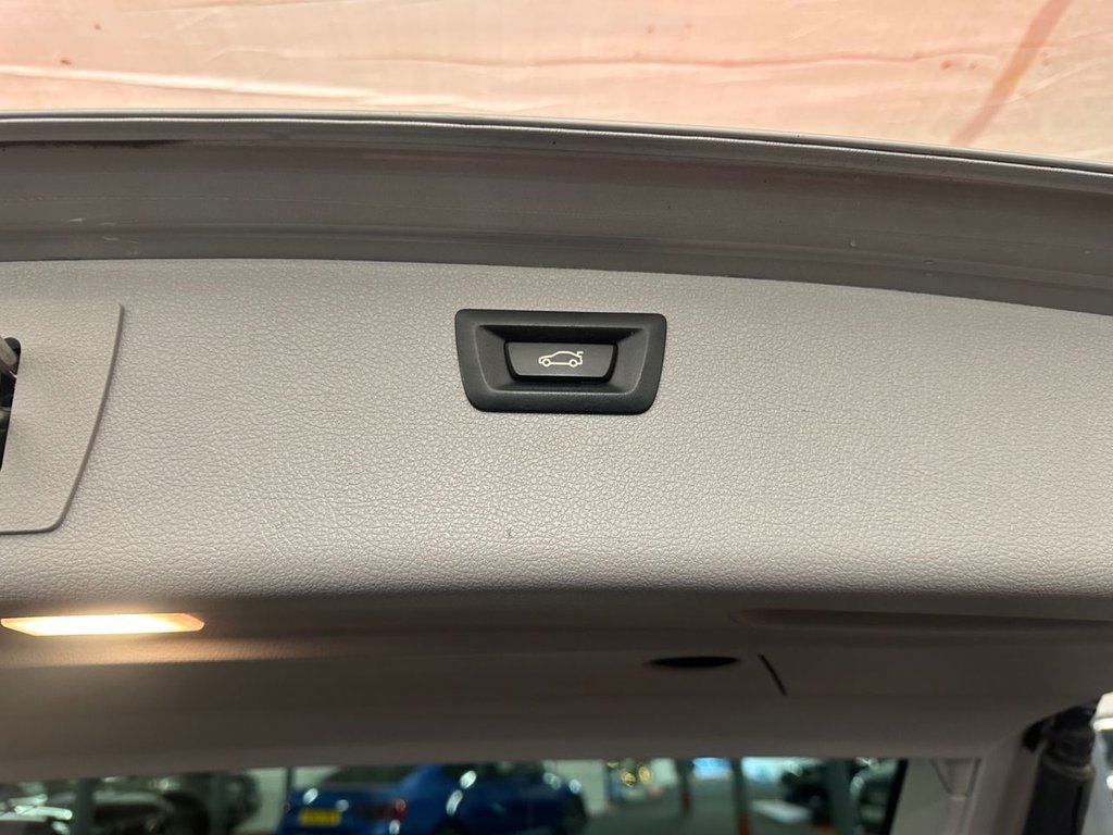 Used BMW 3 Series 2018 for sale - 76848151: Photo 17