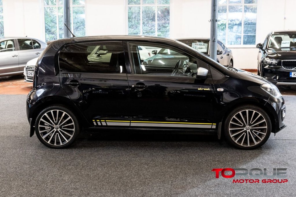 Used Volkswagen up! 2015 for sale - 77341608: Photo 21