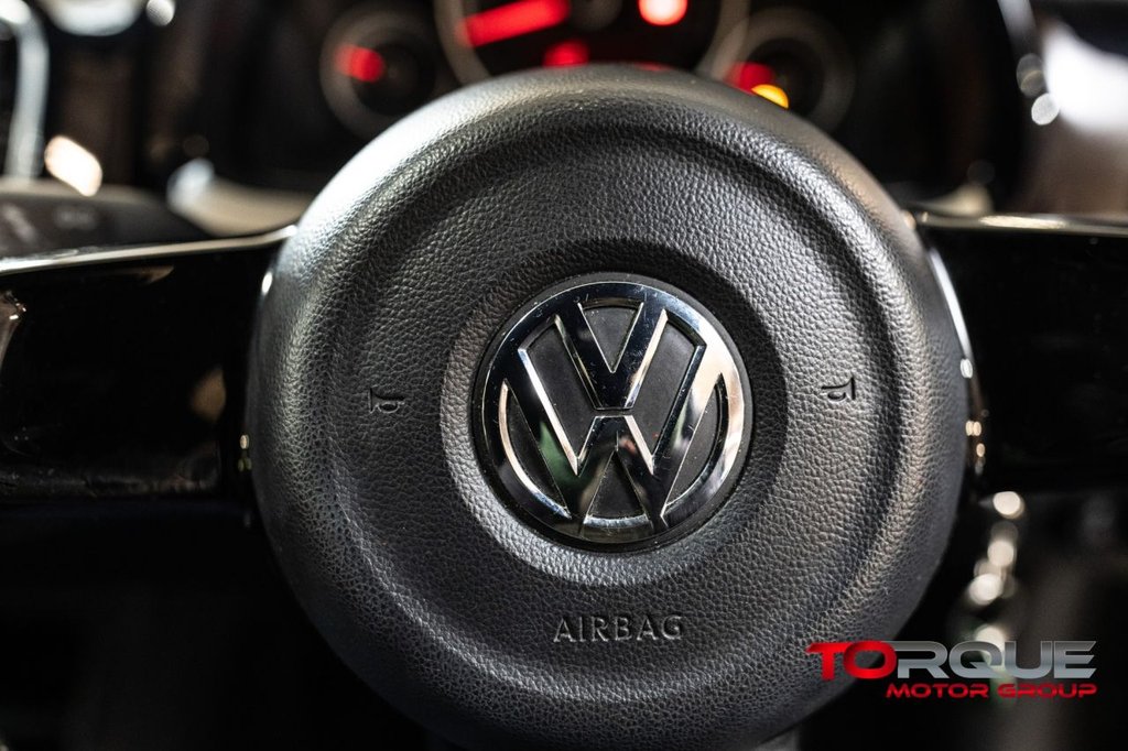 Used Volkswagen up! 2015 for sale - 77341608: Photo 28