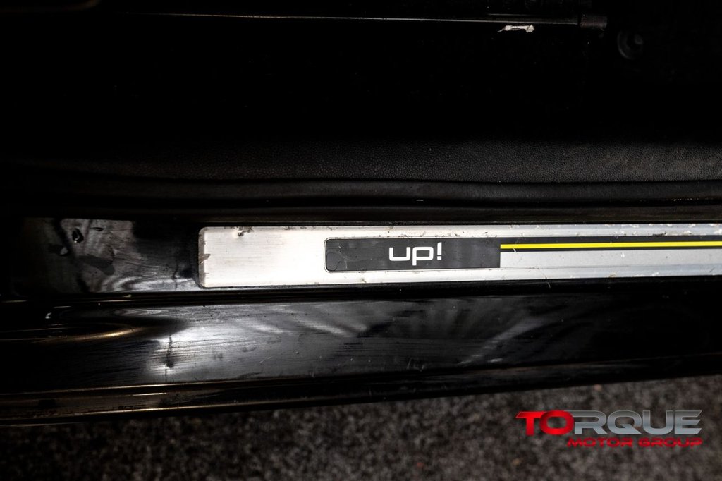 Used Volkswagen up! 2015 for sale - 77341608: Photo 37