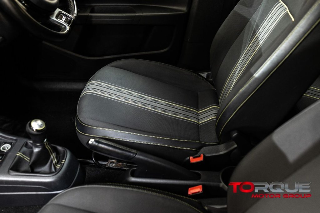 Used Volkswagen up! 2015 for sale - 77341608: Photo 42