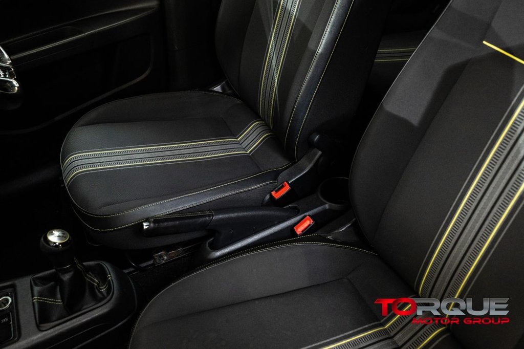 Used Volkswagen up! 2015 for sale - 77341608: Photo 45