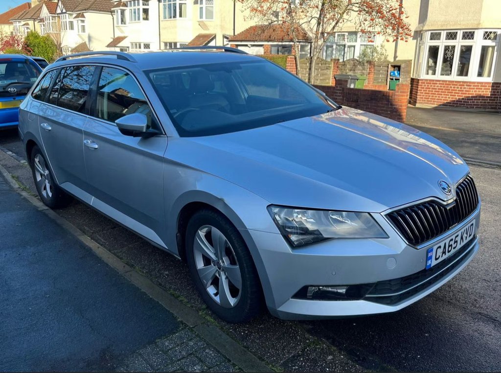 Used Skoda Superb 2016 for sale - 76973817: Photo 2