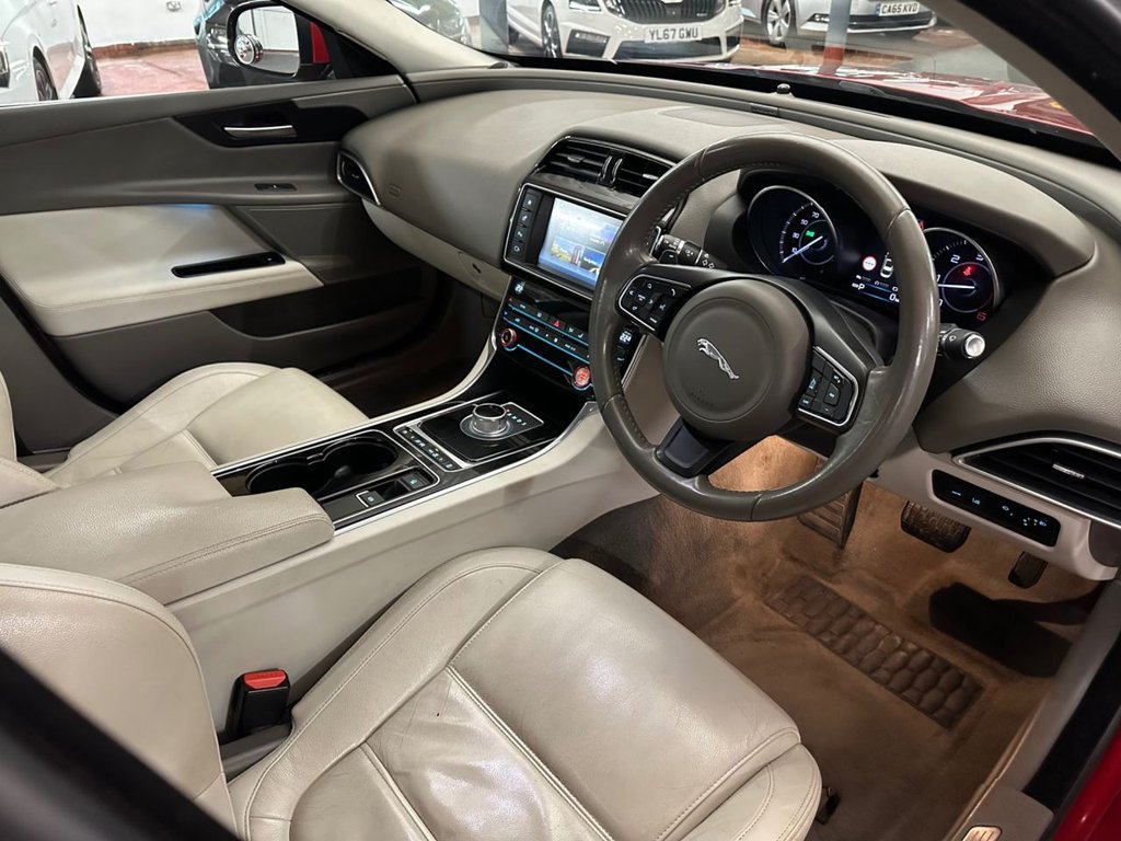 Used Jaguar XE 2016 for sale - 77372865: Photo 20