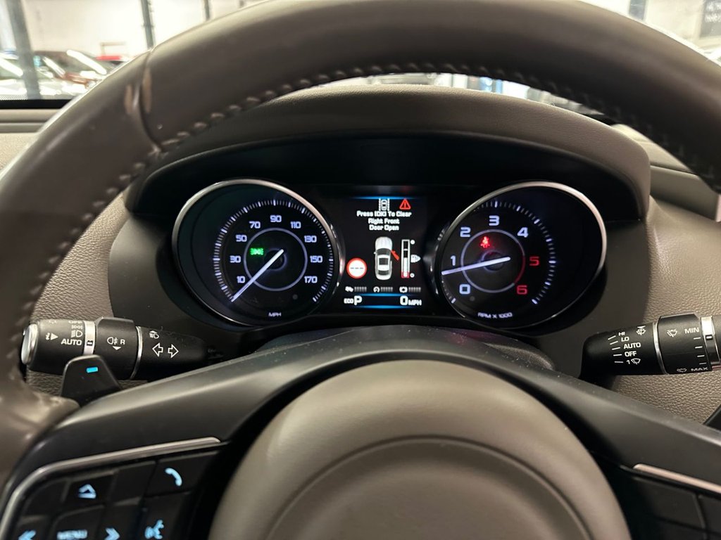 Used Jaguar XE 2016 for sale - 77372865: Photo 22