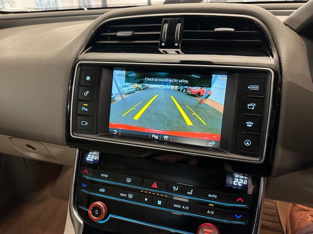 Used Jaguar XE 2016 for sale - 77372865: Photo 23