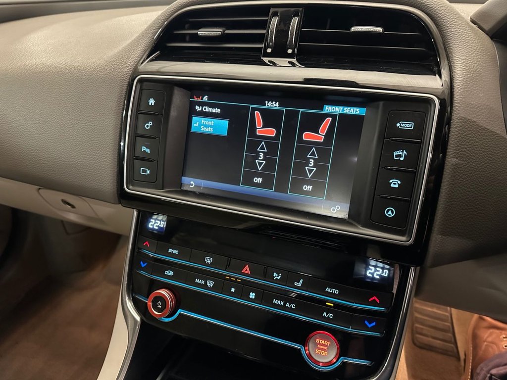 Used Jaguar XE 2016 for sale - 77372865: Photo 27