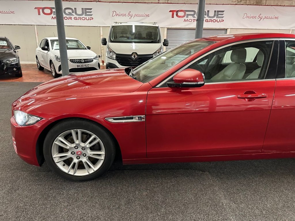 Used Jaguar XE 2016 for sale - 77372865: Photo 6