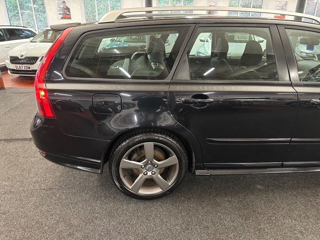 Used Volvo V50 2011 for sale - 77748037: Photo 17