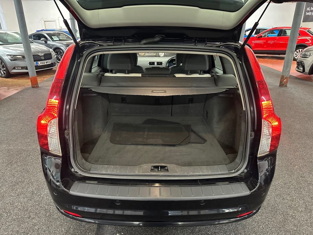 Used Volvo V50 2011 for sale - 77748037: Photo 19