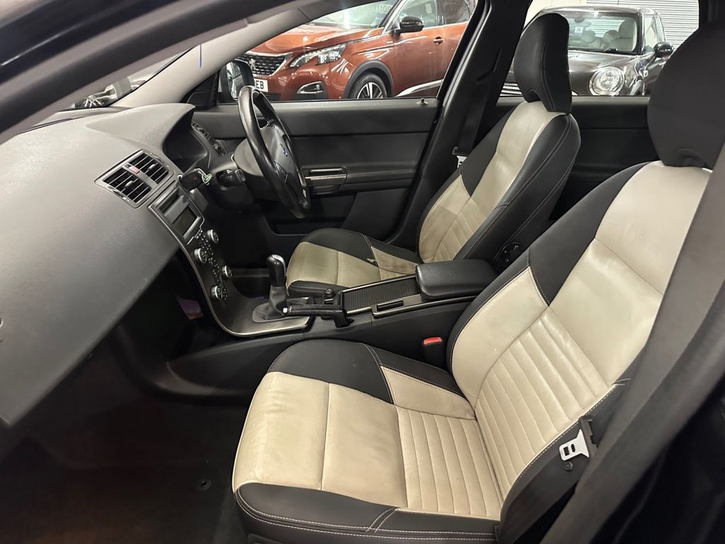 Used Volvo V50 2011 for sale - 77748037: Photo 6