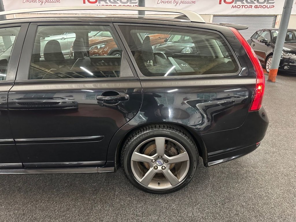 Used Volvo V50 2011 for sale - 77748037: Photo 9