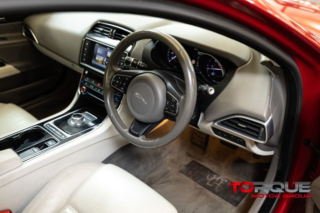 Used Jaguar XE 2016 for sale - 77507250: Photo 45