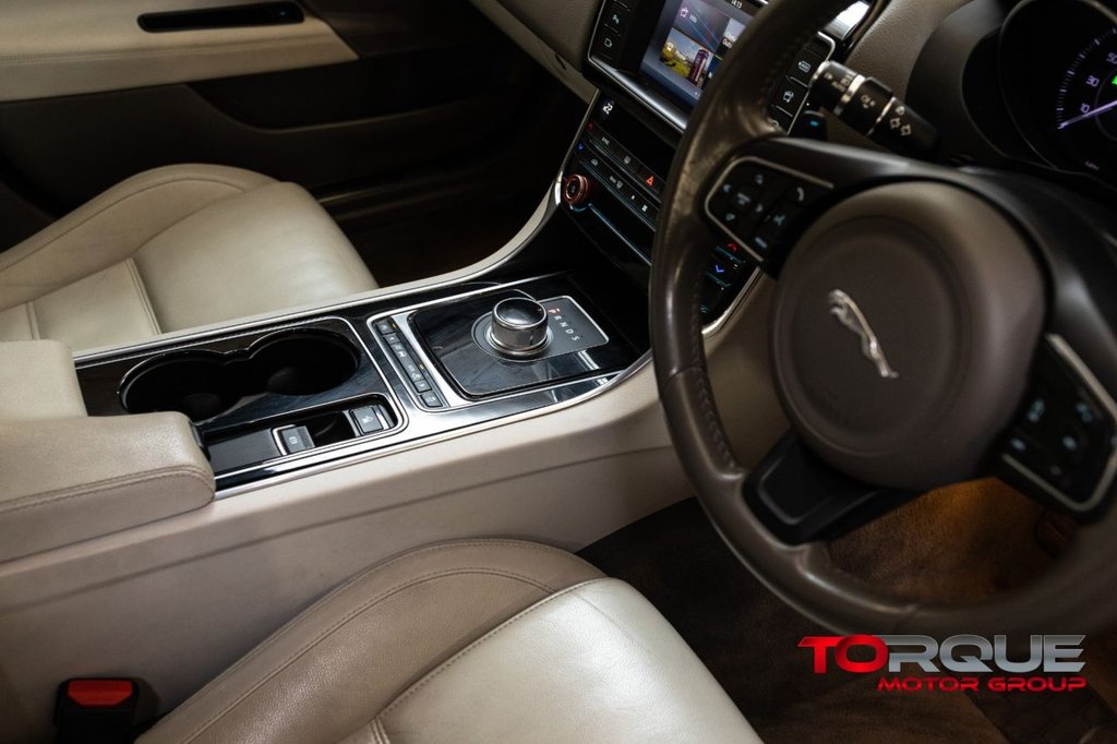 Used Jaguar XE 2016 for sale - 77507250: Photo 47