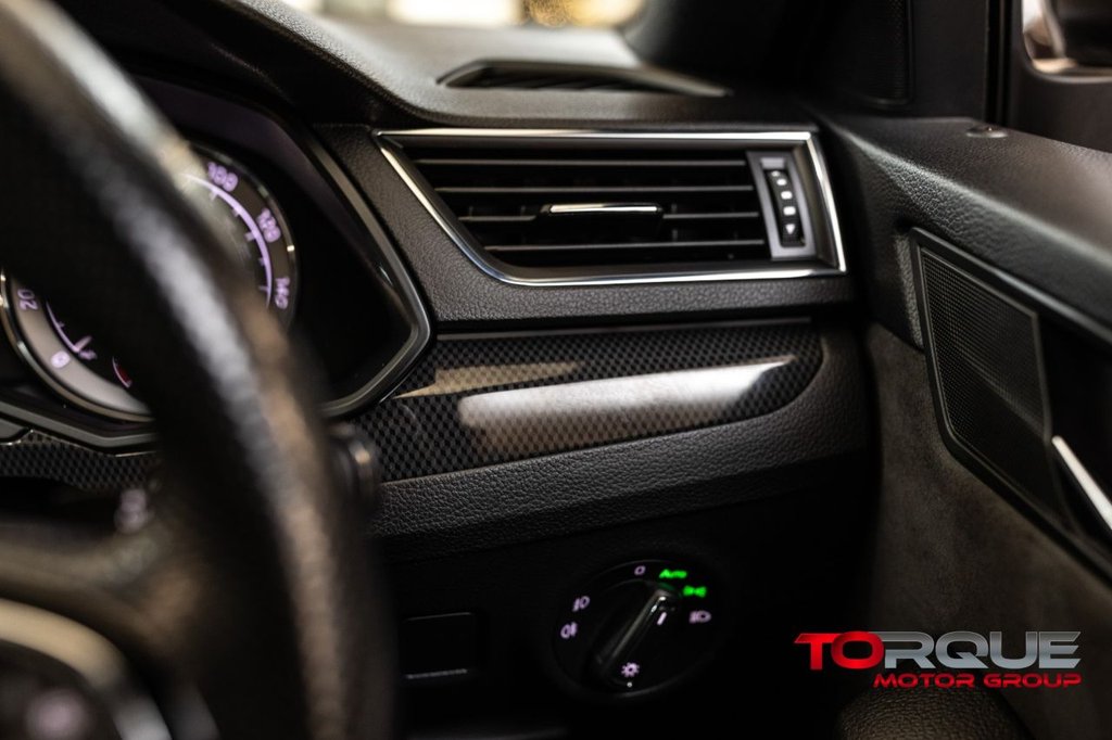 Used Skoda Superb 2017 for sale - 76950428: Photo 42