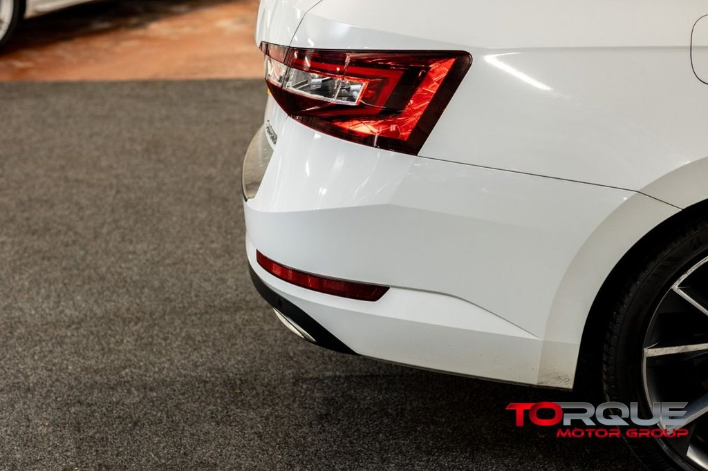 Used Skoda Superb 2017 for sale - 76950428: Photo 7