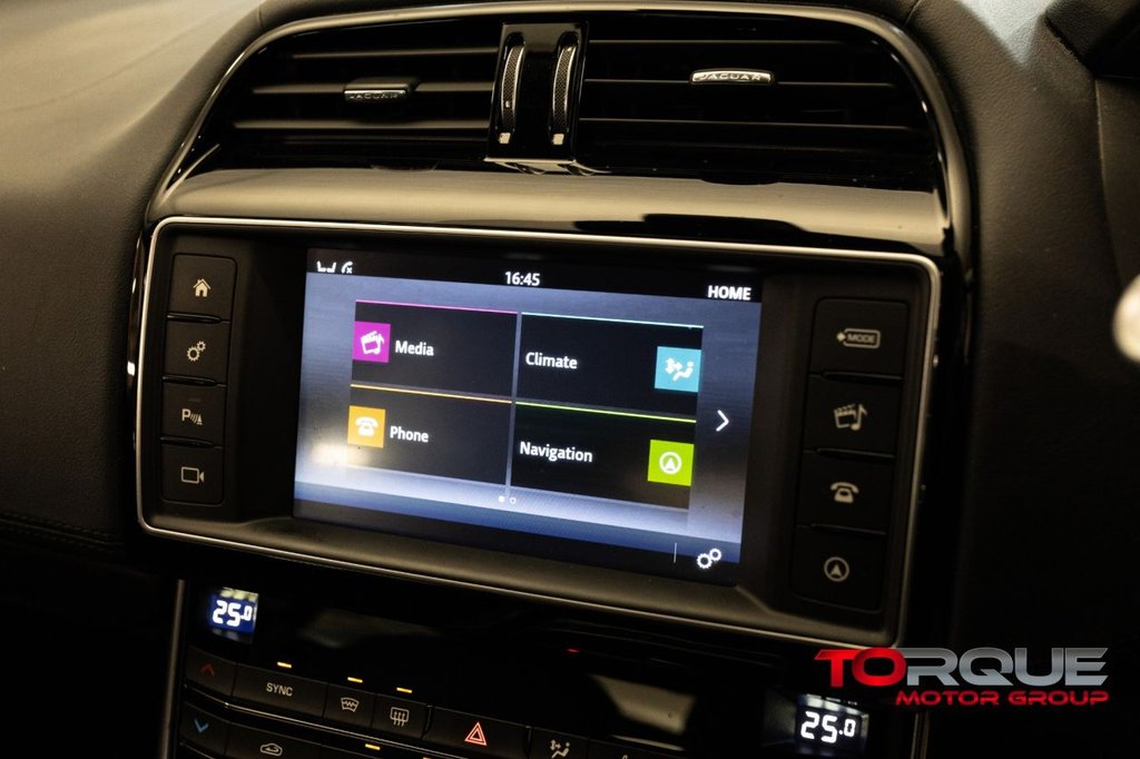 Used Jaguar XE 2016 for sale - 78017351: Photo 29