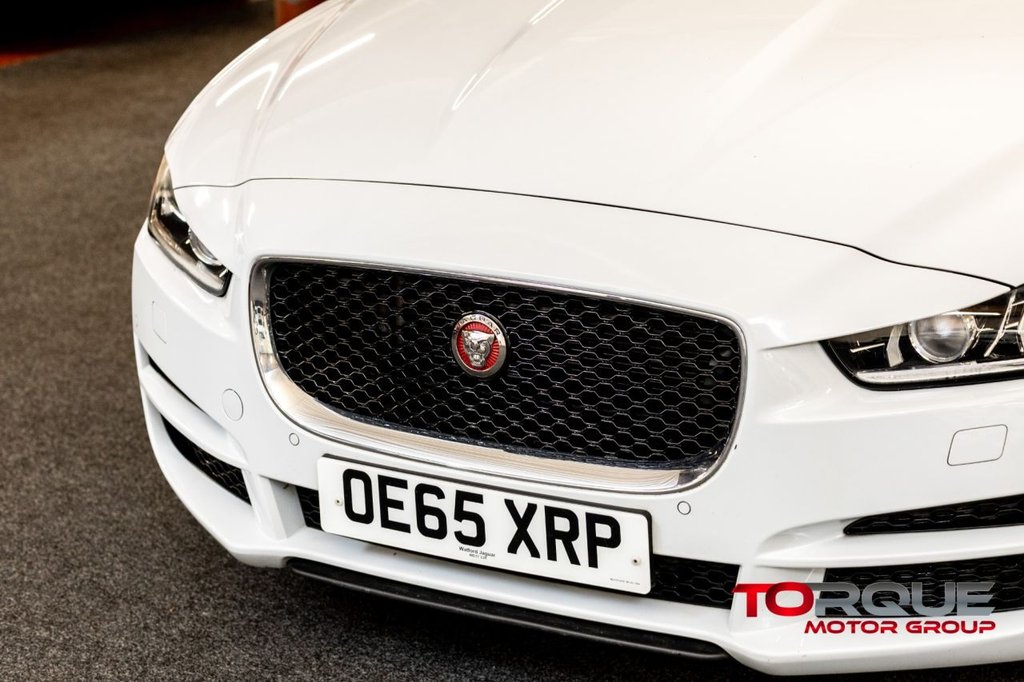 Used Jaguar XE 2016 for sale - 78017351: Photo 4
