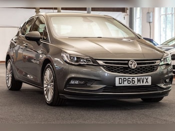 Used Vauxhall Astra 2017 for sale - 75503233: Photo