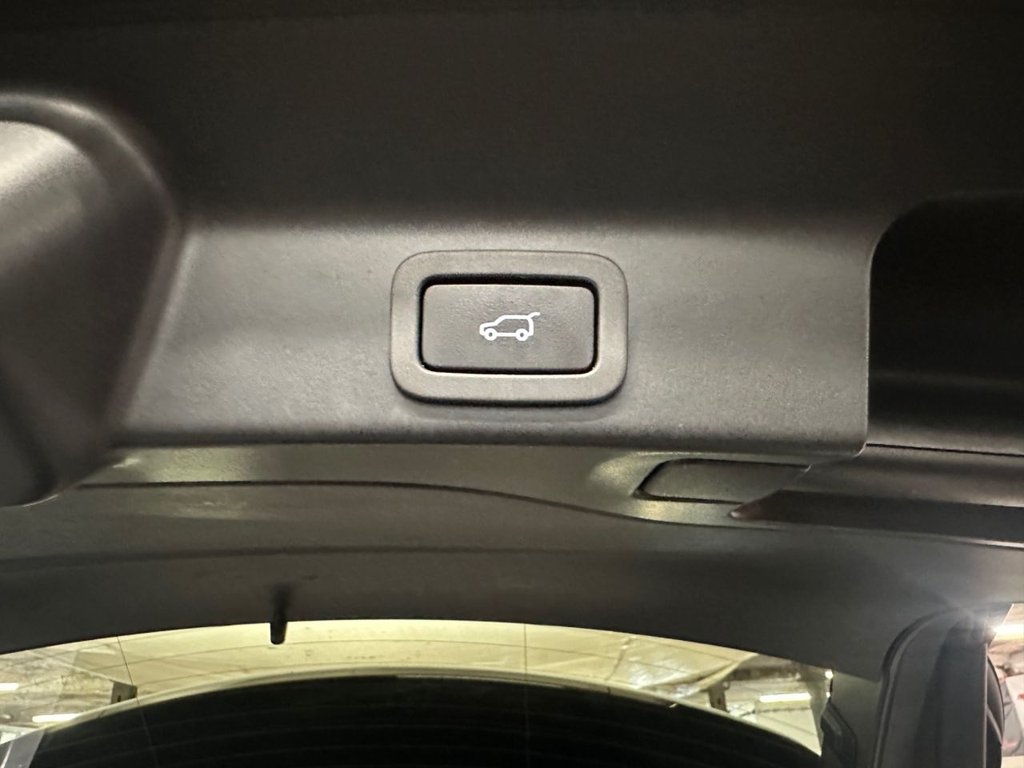 Used Jaguar F-Pace 2020 for sale - 78044523: Photo 21