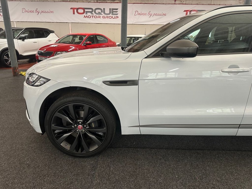 Used Jaguar F-Pace 2020 for sale - 78044523: Photo 8