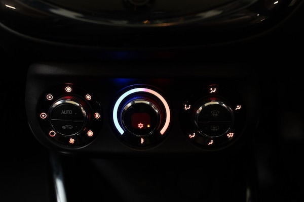 Used Vauxhall ADAM 2013 for sale - 75721734: Photo 41