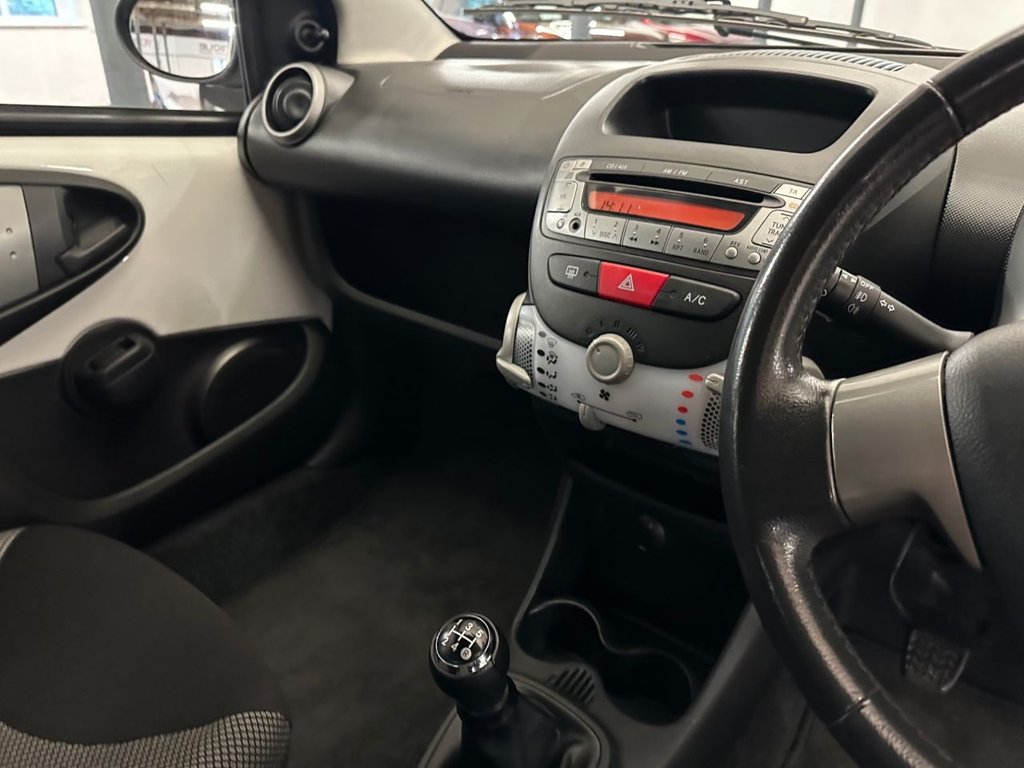 Used Toyota AYGO 2013 for sale - 77161556: Photo 25