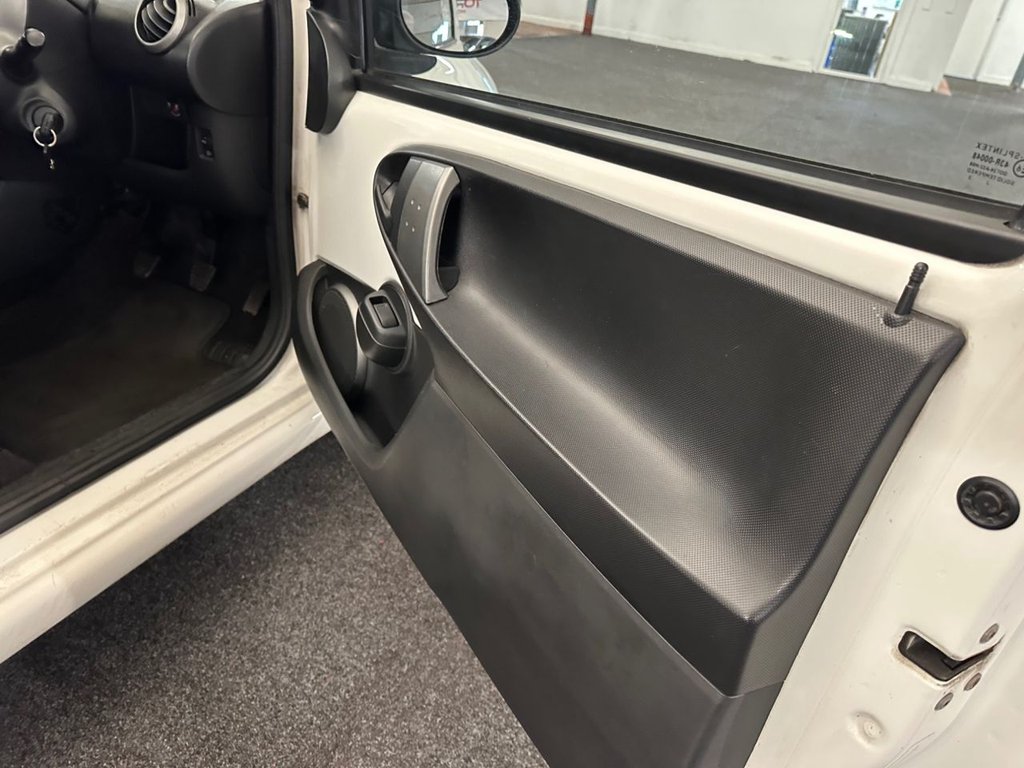 Used Toyota AYGO 2013 for sale - 77161556: Photo 26