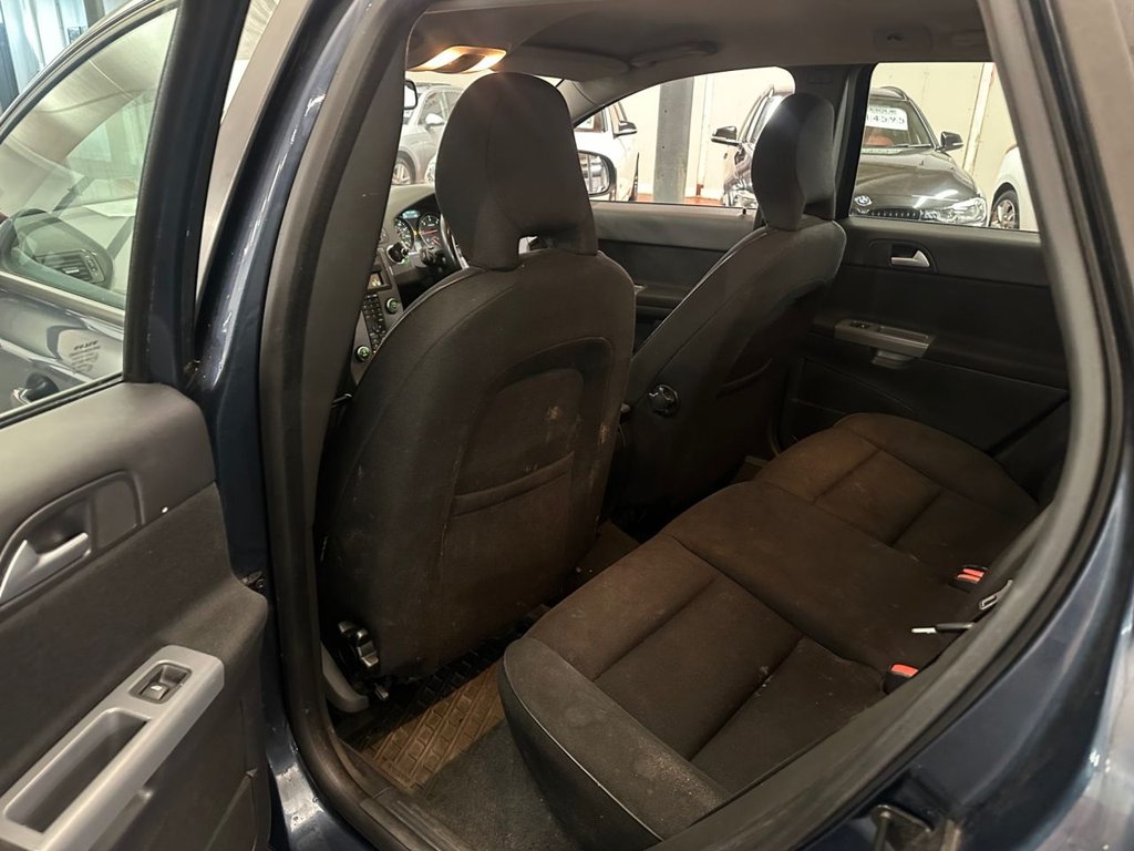 Used Volvo V50 2010 for sale - 77263378: Photo 10