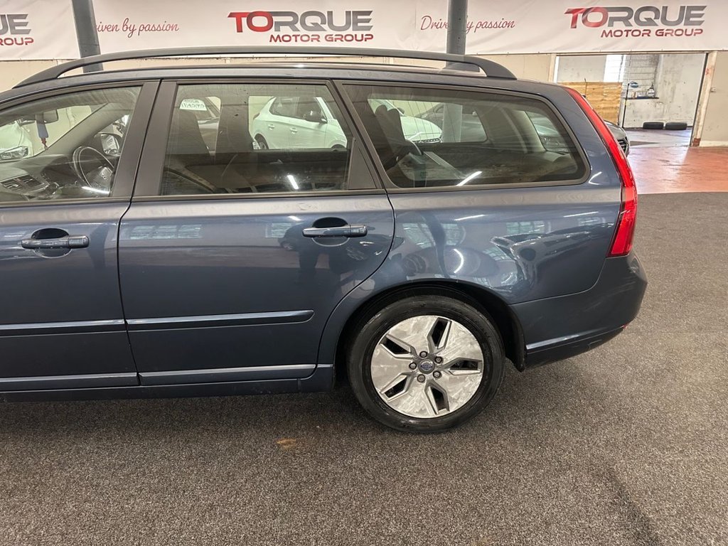 Used Volvo V50 2010 for sale - 77263378: Photo 7