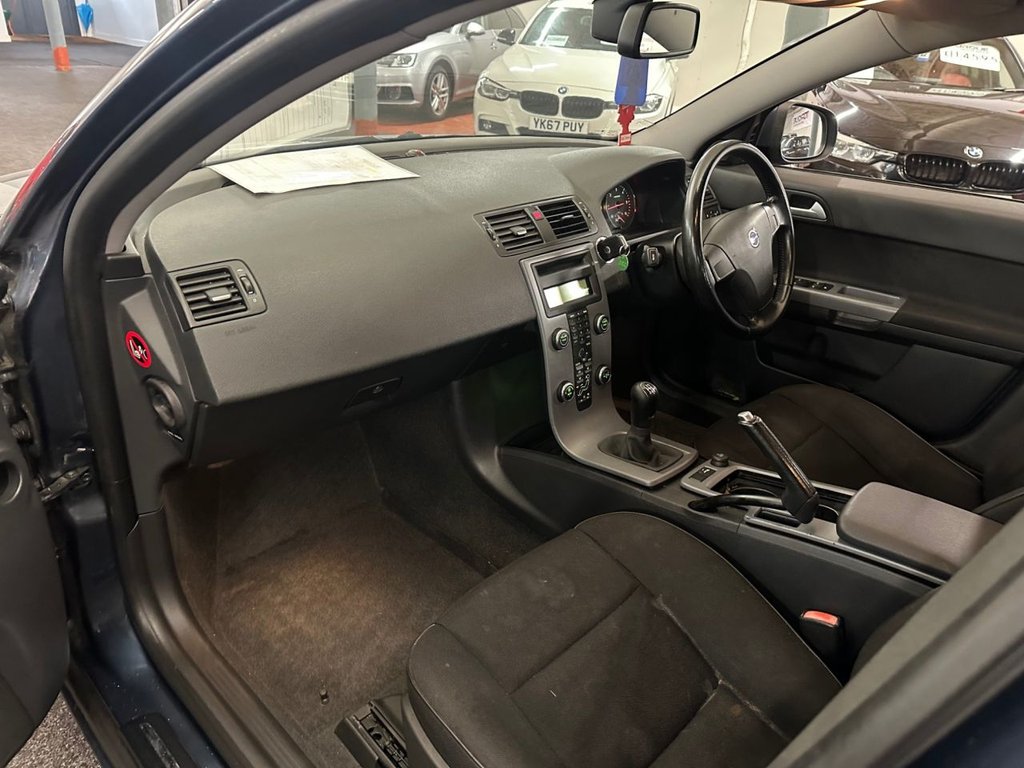 Used Volvo V50 2010 for sale - 77263378: Photo 8