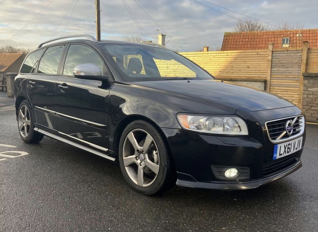 Used Volvo V50 2011 for sale - 77557624: Photo 2