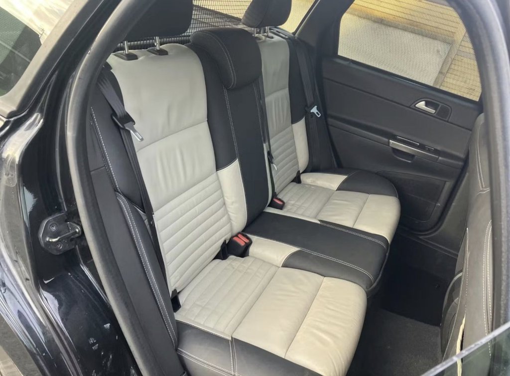 Used Volvo V50 2011 for sale - 77557624: Photo 5