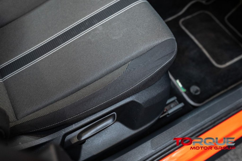 Used Volkswagen T-Roc 2018 for sale - 77200255: Photo 39