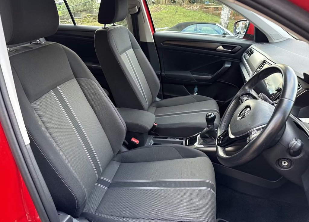 Used Volkswagen T-Roc 2018 for sale - 77200255: Photo 5