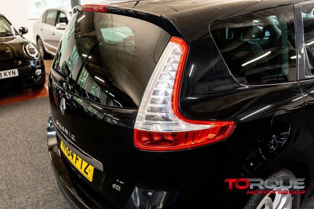 Used Renault Grand Scenic 2014 for sale - 76367836: Photo 16