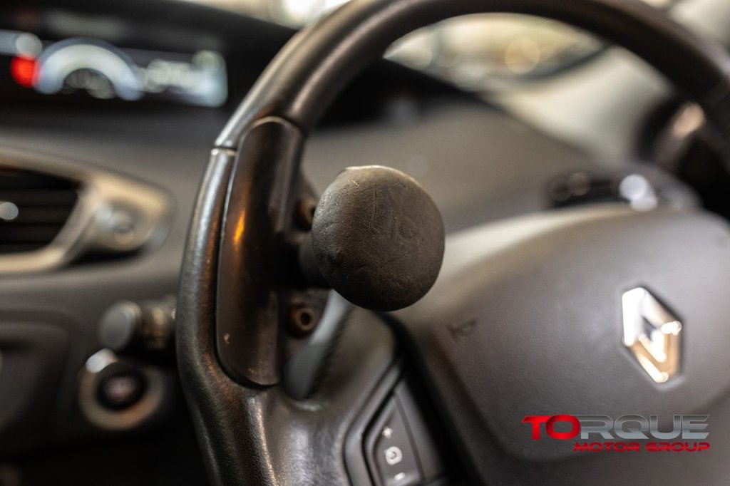 Used Renault Grand Scenic 2014 for sale - 76367836: Photo 24